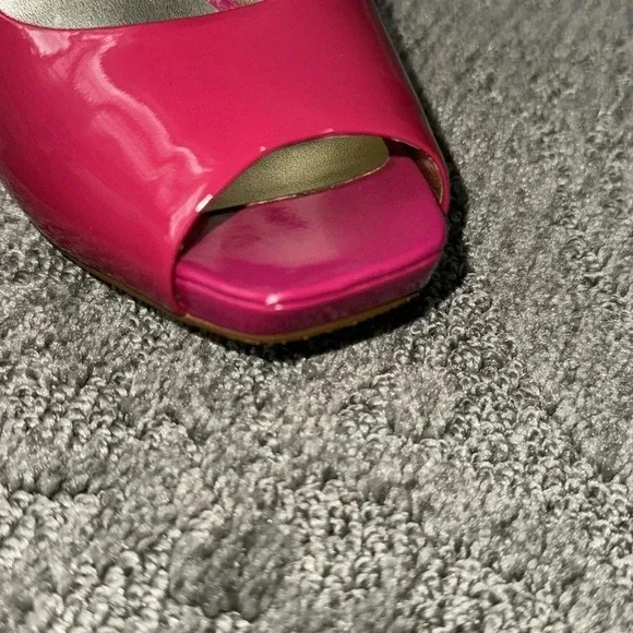 •Jessica Simpson pink patent platform stiletto• - Picture 7 of 10